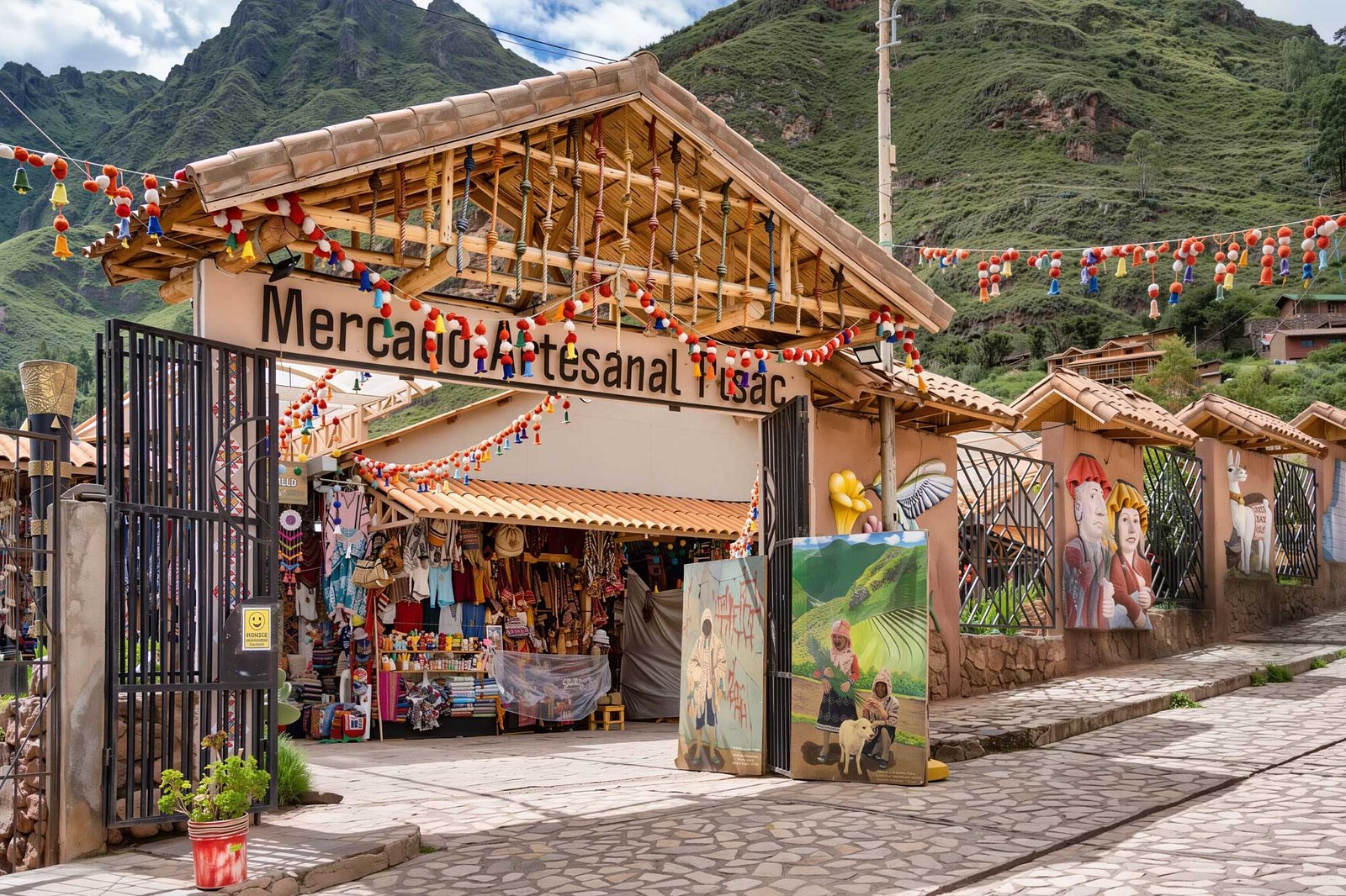 mercado-artesanal-de-Pisac-en-el-valle-sagrado